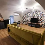 Loft Ateneo アパート